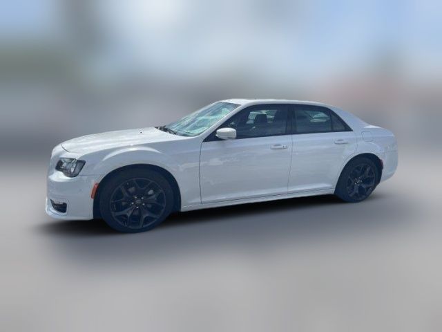 2022 Chrysler 300 Touring L