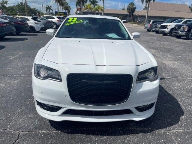 2022 Chrysler 300 Touring L