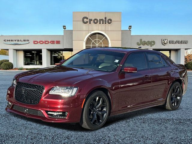 2022 Chrysler 300 Touring L