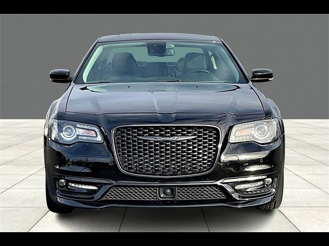 2022 Chrysler 300 Touring L