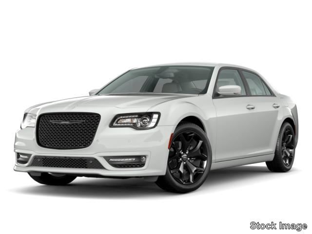 2022 Chrysler 300 Touring L