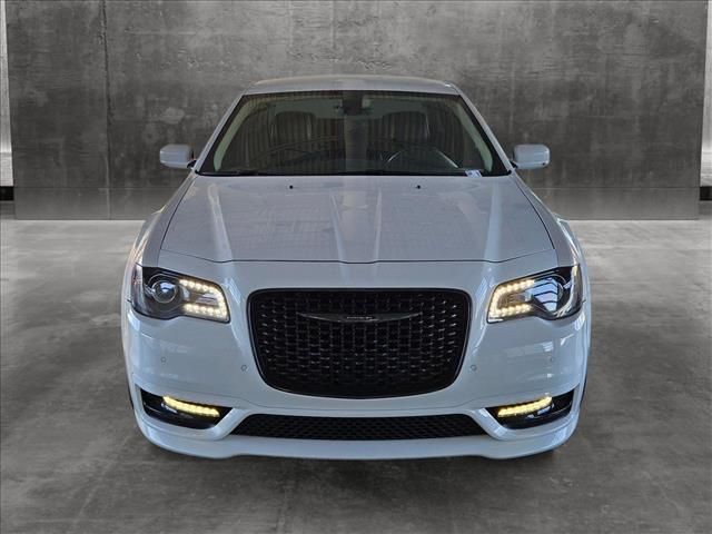 2022 Chrysler 300 Touring L