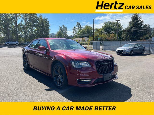 2022 Chrysler 300 Touring L