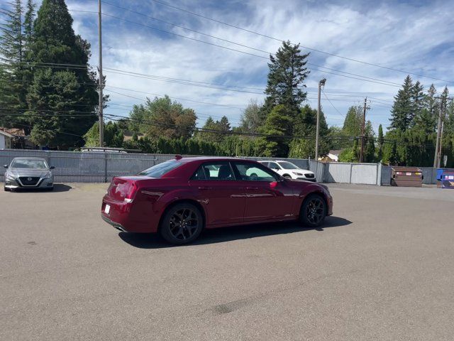 2022 Chrysler 300 Touring L