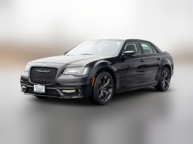 2022 Chrysler 300 Touring L