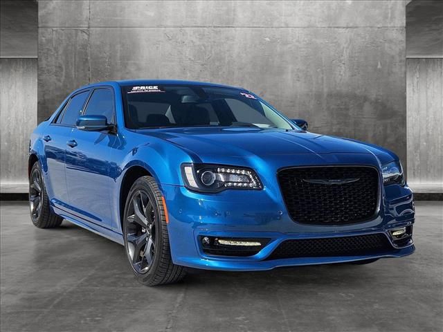 2022 Chrysler 300 Touring L