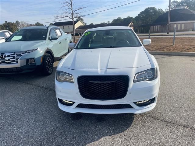 2022 Chrysler 300 Touring L