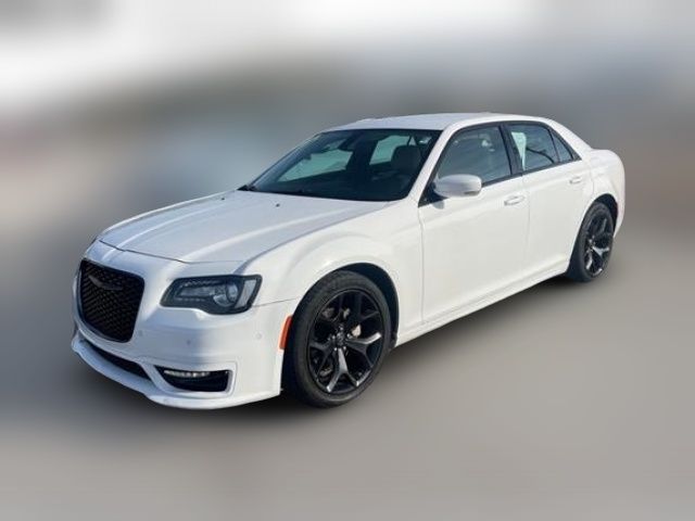 2022 Chrysler 300 Touring L