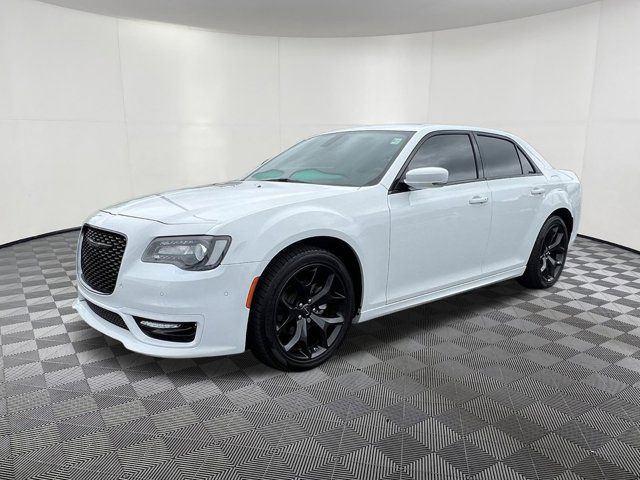 2022 Chrysler 300 Touring L