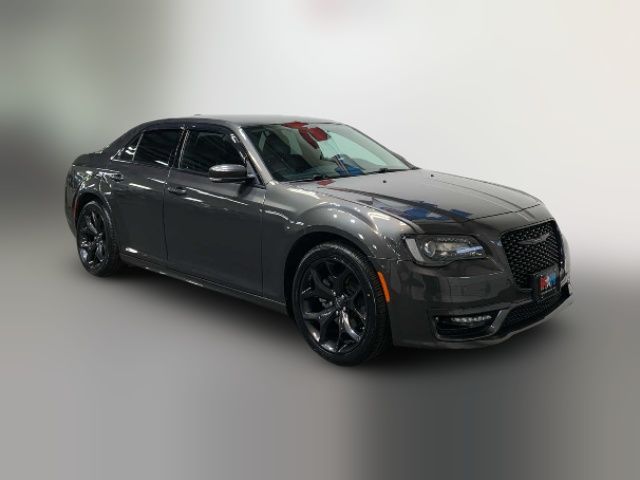 2022 Chrysler 300 Touring L