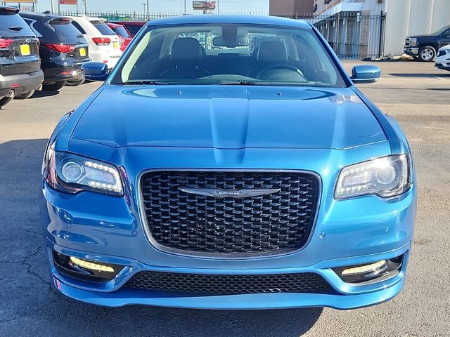 2022 Chrysler 300 Touring L