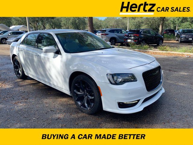 2022 Chrysler 300 Touring L