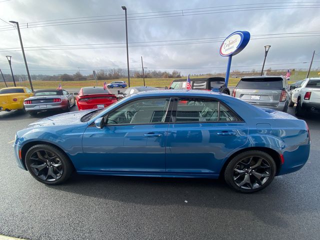 2022 Chrysler 300 Touring L