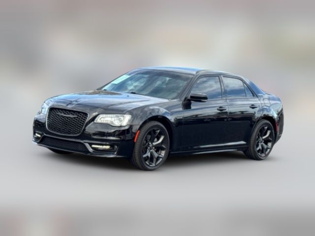 2022 Chrysler 300 Touring L