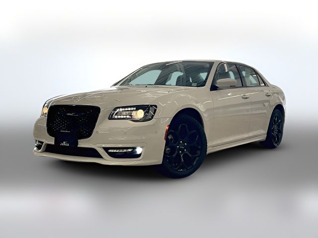 2022 Chrysler 300 Touring L