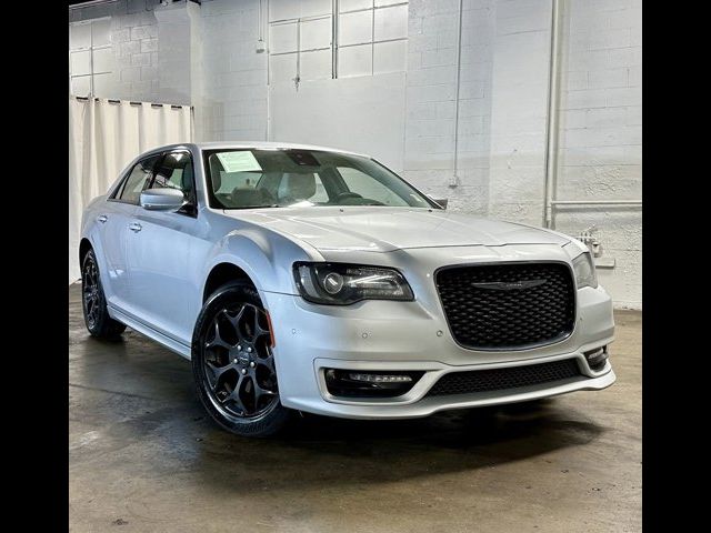 2022 Chrysler 300 300 Touring L