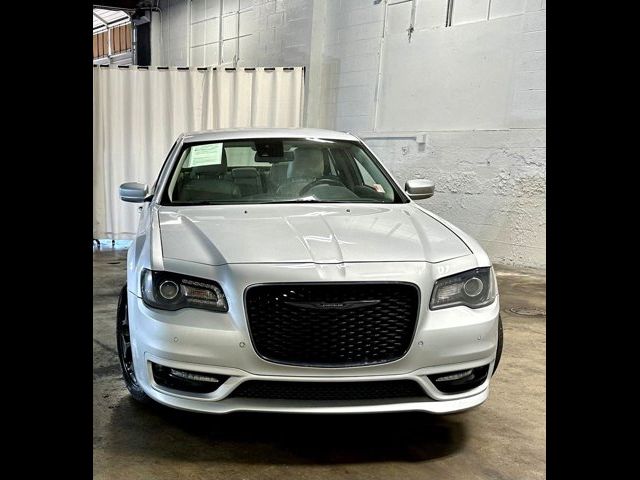 2022 Chrysler 300 300 Touring L