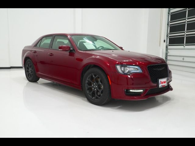 2022 Chrysler 300 Touring L