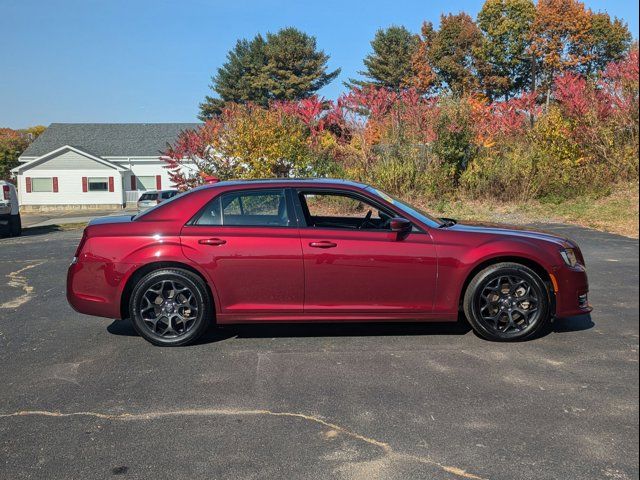 2022 Chrysler 300 Touring L