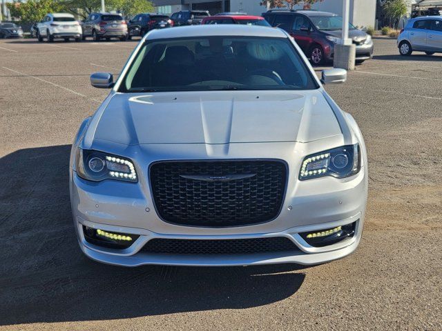 2022 Chrysler 300 Touring L