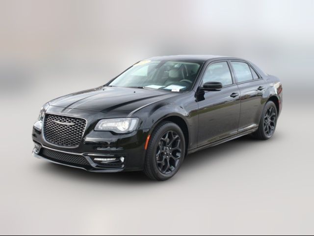 2022 Chrysler 300 Touring L