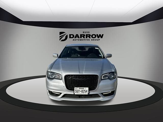 2022 Chrysler 300 Touring L