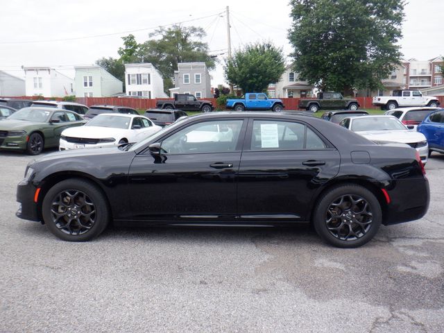 2022 Chrysler 300 Touring L