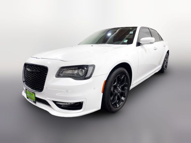 2022 Chrysler 300 300 Touring L