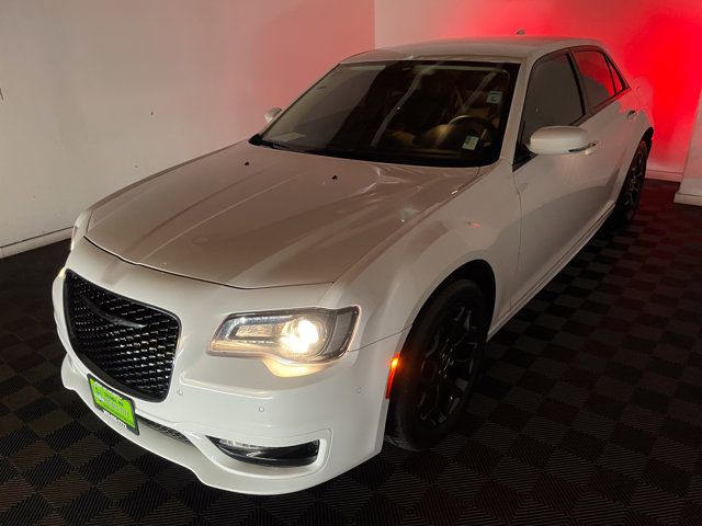 2022 Chrysler 300 300 Touring L