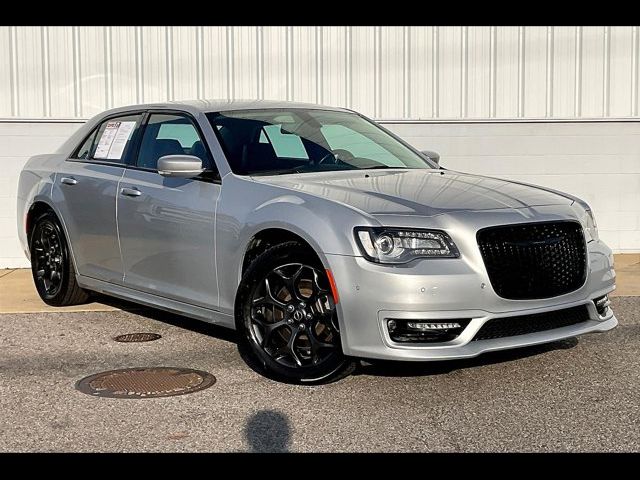 2022 Chrysler 300 Touring L