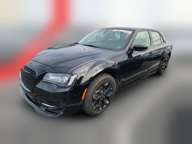 2022 Chrysler 300 Touring L