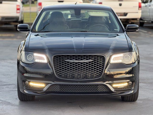 2022 Chrysler 300 Touring L