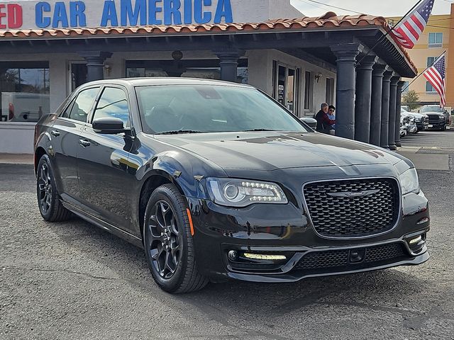 2022 Chrysler 300 Touring L