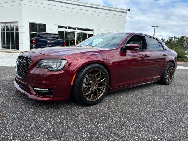 2022 Chrysler 300 Touring L