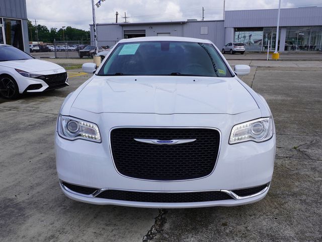 2022 Chrysler 300 Touring