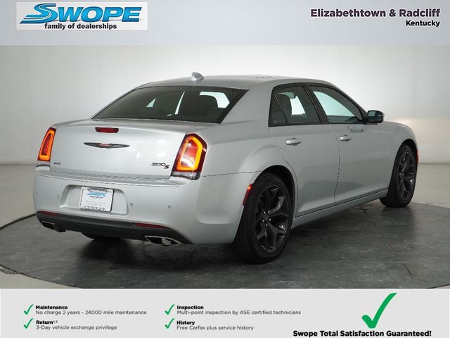 2022 Chrysler 300 300S