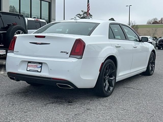 2022 Chrysler 300 300S