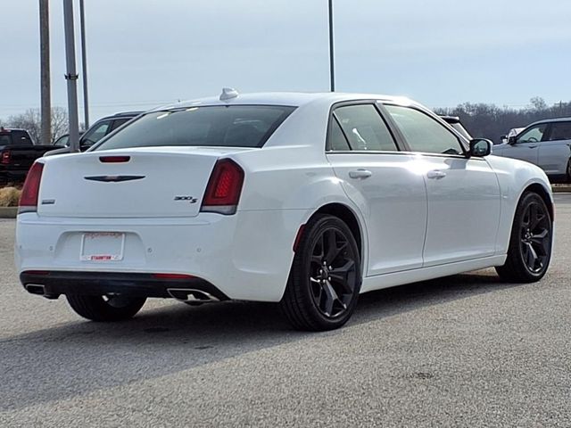 2022 Chrysler 300 300S