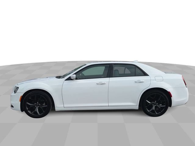 2022 Chrysler 300 300S