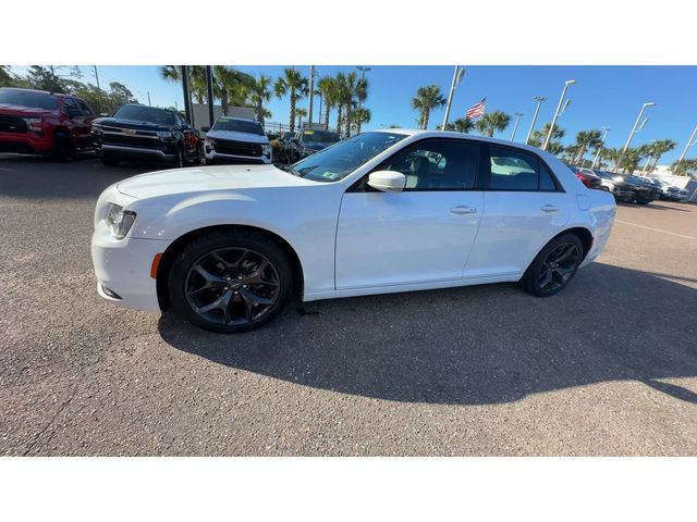 2022 Chrysler 300 300S