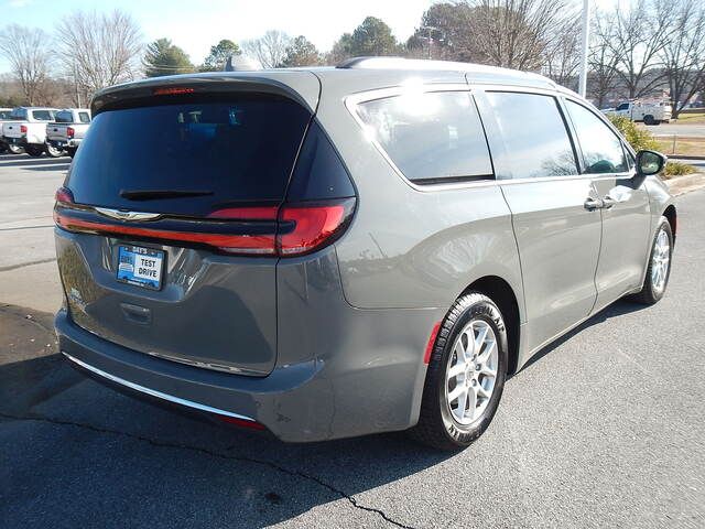 2022 Chrysler Pacifica Touring-L