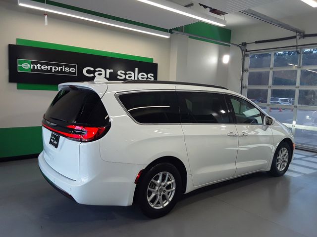 2022 Chrysler Pacifica Touring-L