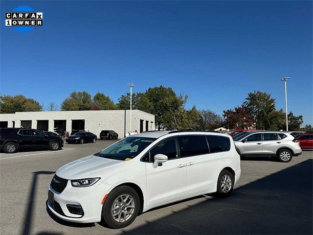 2022 Chrysler Pacifica Touring-L