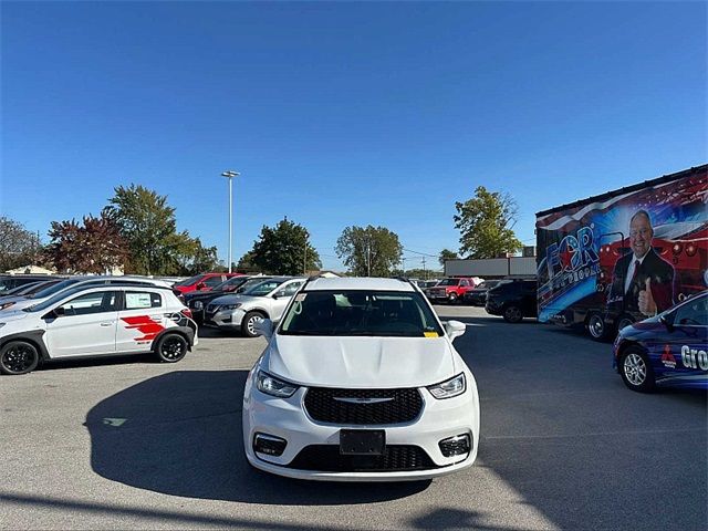 2022 Chrysler Pacifica Touring-L