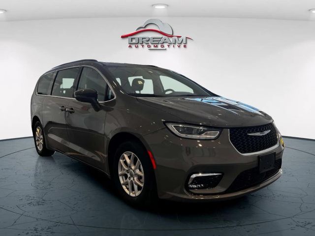 2022 Chrysler Pacifica Touring-L