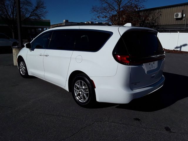 2022 Chrysler Pacifica Touring-L