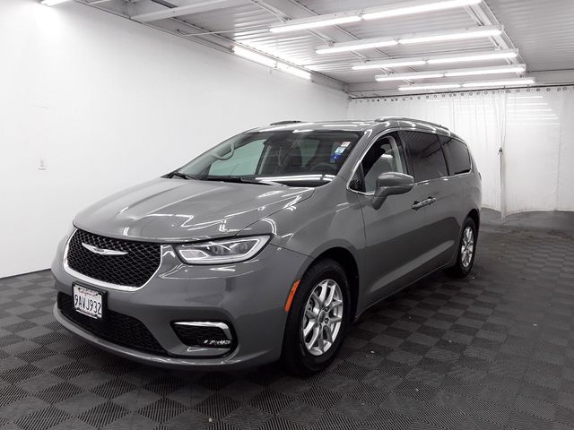 2022 Chrysler Pacifica Touring-L