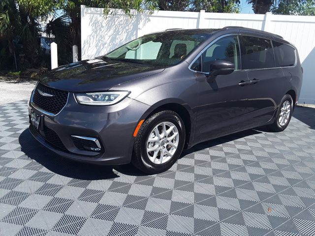 2022 Chrysler Pacifica Touring-L