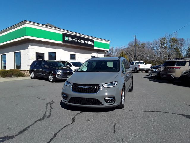 2022 Chrysler Pacifica Touring-L