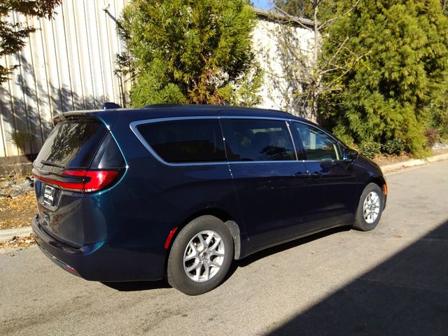 2022 Chrysler Pacifica Touring-L